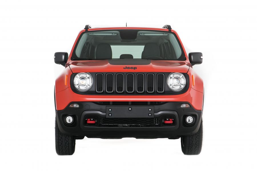  Jeep Renegade Trailhawk 2015 года  (BR) (фото 16 из 18)